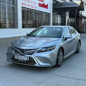 Toyota Camry 2023