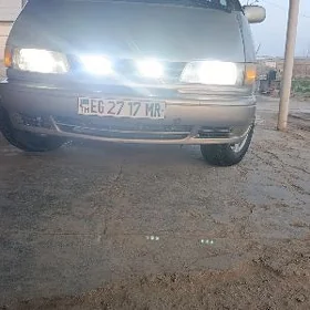 Toyota Previa 1993