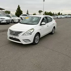 Nissan Sunny 2022