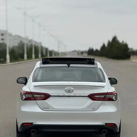Toyota Camry 2024