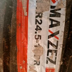 11R24.5