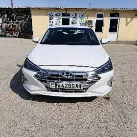 Hyundai Elantra 2020