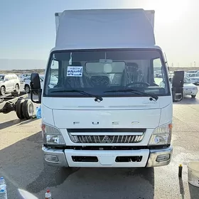 Mitsubishi Canter 2025
