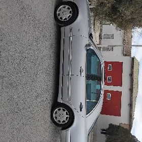 Mercedes-Benz E320 1997