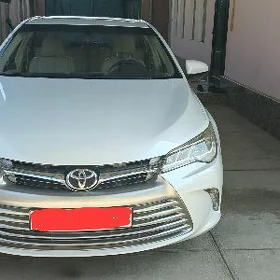 Toyota Camry 2017