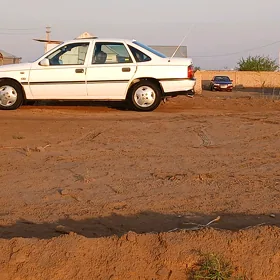 Opel Vectra 1990