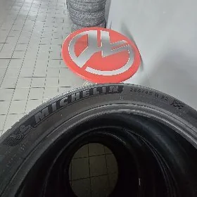 285.45.22  MICHELIN