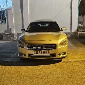 Nissan Maxima 2012