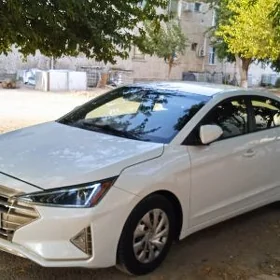 Hyundai Elantra 2020