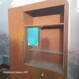 шкаф.