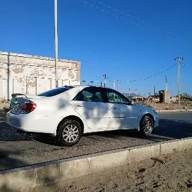 Toyota Camry 2004