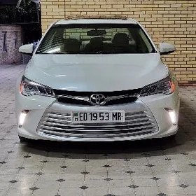 Toyota Camry 2015