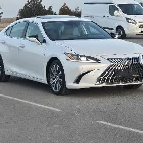 Lexus ES 250 2021