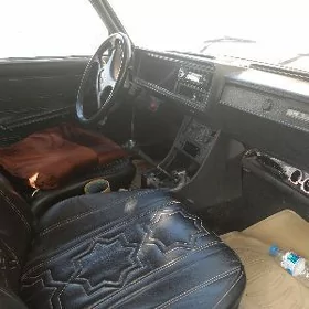 Lada 2107 2000