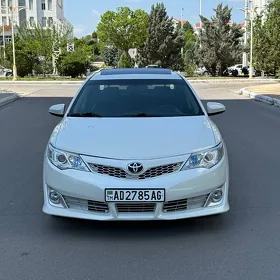 Toyota Camry 2013