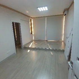 Arenda ofis 4 komnat 150 kw