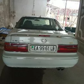 Lexus ES 300 1992