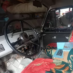 UAZ 469 1999