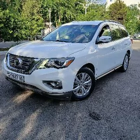 Nissan Pathfinder 2020