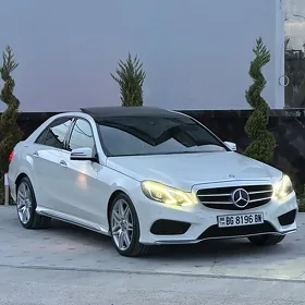 Mercedes-Benz E300 2011