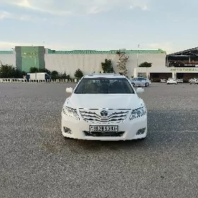 Toyota Camry 2010
