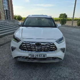 Toyota Highlander 2020