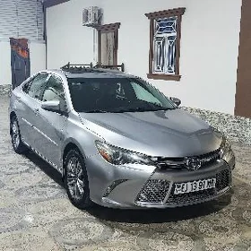 Toyota Camry 2016