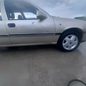 Opel Vectra 1990