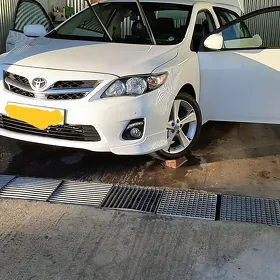 Toyota Corolla 2011