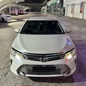 Toyota Camry 2015