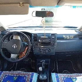 Nissan Versa 2009