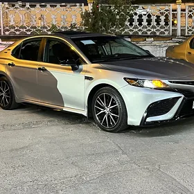 Toyota Camry 2022
