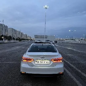 Toyota Camry 2023