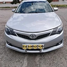 Toyota Camry 2014