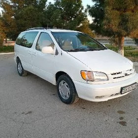 Toyota Sienna 1998
