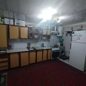 gres 1 nji etaj 2 komnat jaý