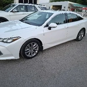 Toyota Avalon 2020