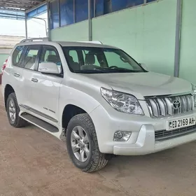 Toyota Land Cruiser Prado 2012