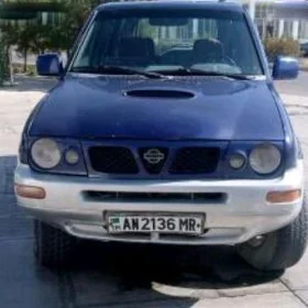 Nissan Terrano 1999