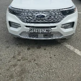 Ford Explorer 2023