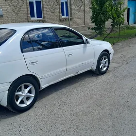 Toyota Corona 1995