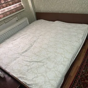 кровати односпальные
