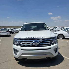 Ford Expedition 2022