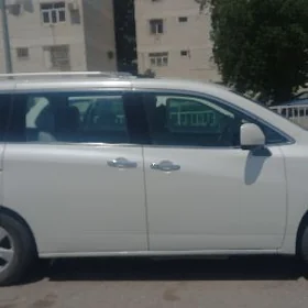 Nissan Quest 2016