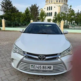 Toyota Camry 2017
