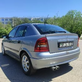 Opel Astra 2003