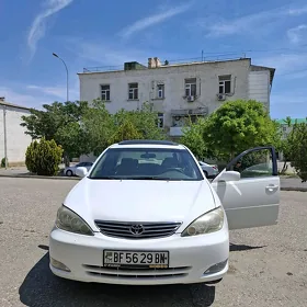 Toyota Camry 2004