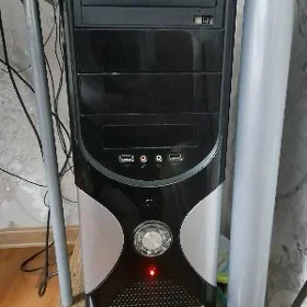 Acer kompýuter.