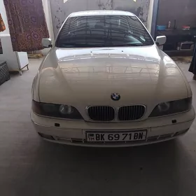 BMW E39 2000