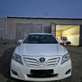 Toyota Camry 2010